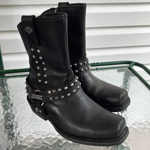 Harley Davidson Linnea Riding Boots Size 9.5 Oil Resistant Studded Harness